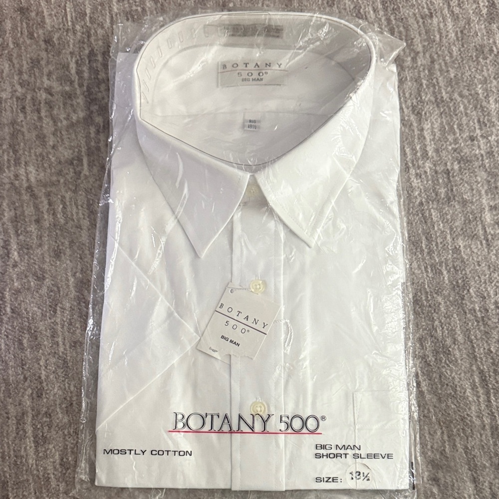 Botany 500 Men’s White Short-Sleeve Dress Shirt